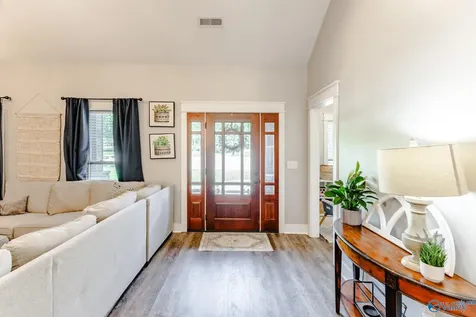 136 Chambray Drive Owens Cross Roads AL 35763