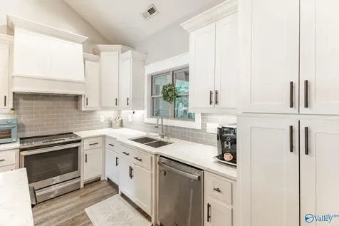 136 Chambray Drive Owens Cross Roads AL 35763