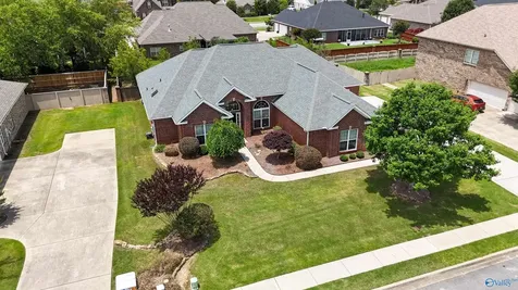 3212 Sandstone Street SE Owens Cross Roads AL 35763