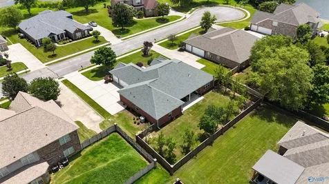 3212 Sandstone Street SE Owens Cross Roads AL 35763