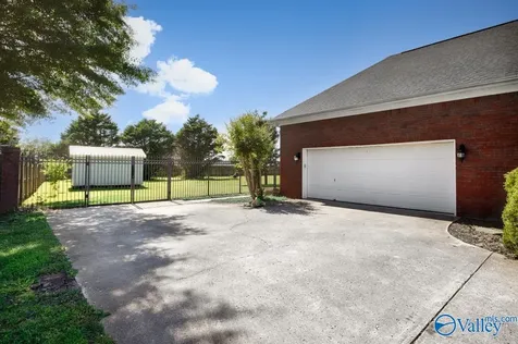 126 Golden Harvest Drive New Market AL 35761
