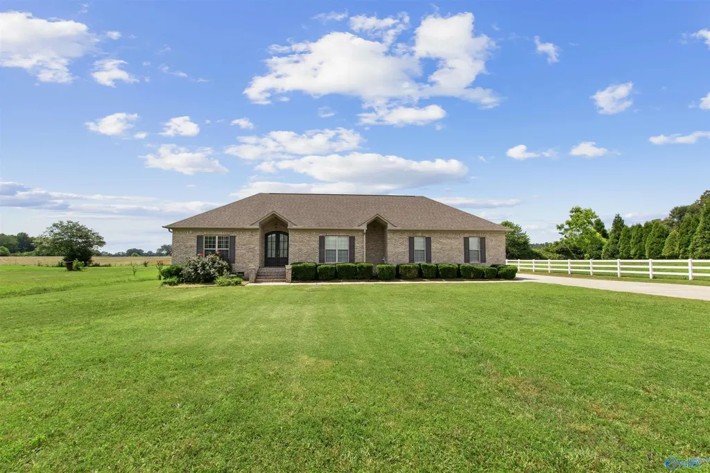 20767 Yarbrough Road Athens AL 35613