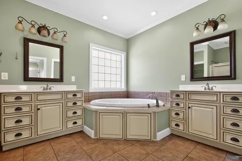 20767 Yarbrough Road Athens AL 35613