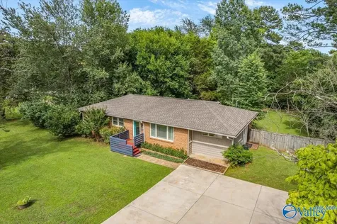 302 Bethune Way NW Huntsville AL 35806
