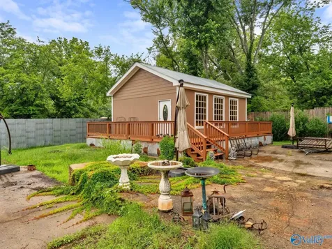 410-1 Ponroy Street Scottsboro AL 35768