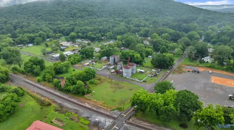 410-1 Ponroy Street Scottsboro AL 35768