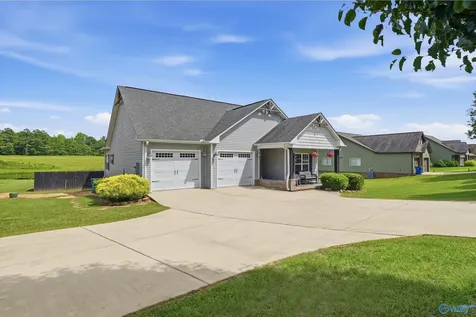2792 Cathedral Caverns Highway Grant AL 35747