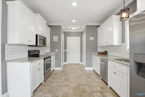 2792 Cathedral Caverns Highway Grant AL 35747
