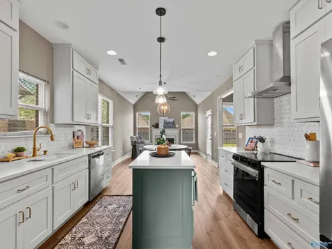 112 Rainwood Drive SW Huntsville AL 35824