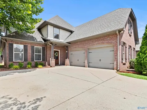 112 Rainwood Drive SW Huntsville AL 35824