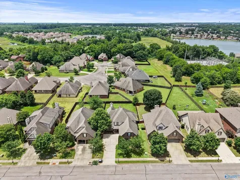 112 Rainwood Drive SW Huntsville AL 35824