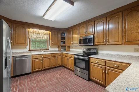 890 Narrow Lane New Market AL 35761