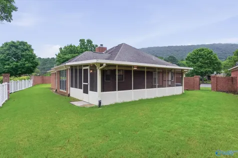 1807 Edgemere Court Huntsville AL 35803