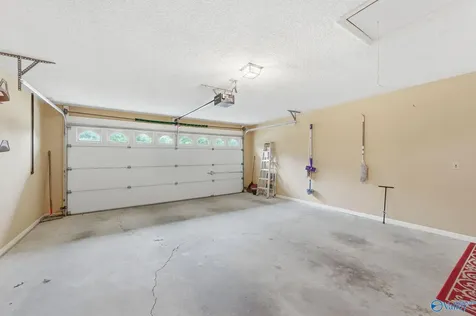 1807 Edgemere Court Huntsville AL 35803