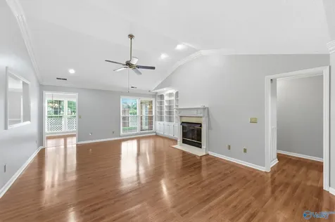 1807 Edgemere Court Huntsville AL 35803