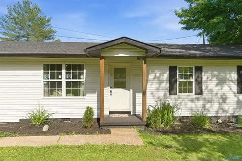 812 Tupelo Pike Scottsboro AL 35768