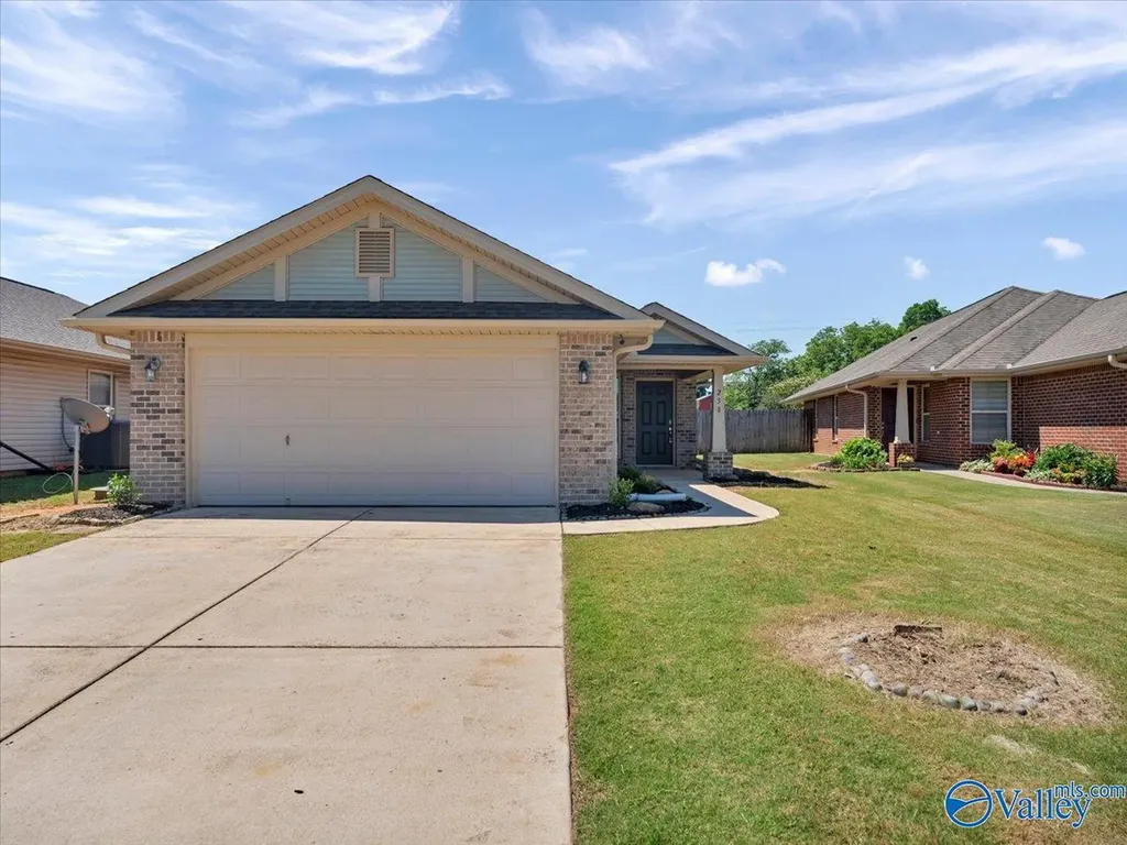 238 Cotton Bayou Drive Meridianville AL 35759