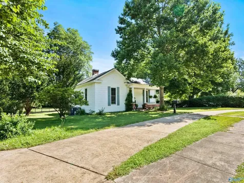 311 East Pryor Street Athens AL 35611