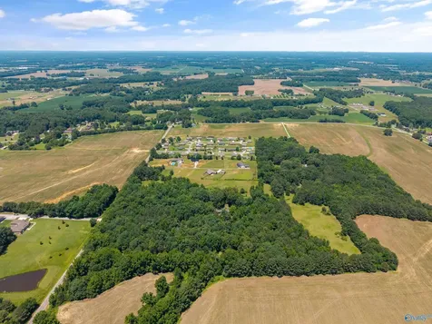 19000 Meadows Road Athens AL 35613