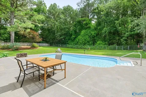 1019 Pine Grove Road Harvest AL 35749
