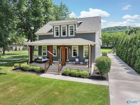 5701 Spring Creek Drive Guntersville AL 35976