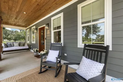 5701 Spring Creek Drive Guntersville AL 35976