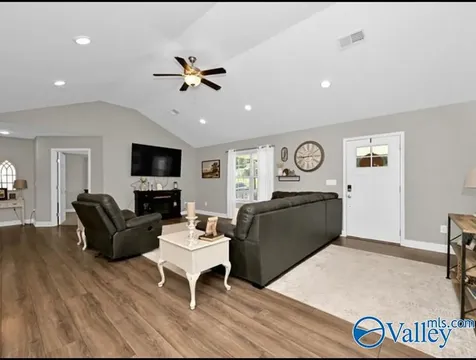 179 County Road 1210 Cullman AL 35057