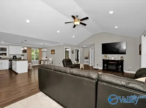 179 County Road 1210 Cullman AL 35057