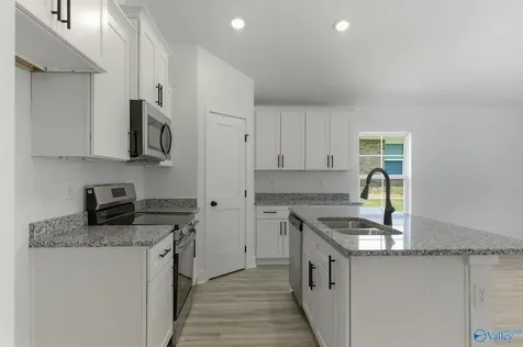 180 Bingham Way New Market AL 35761