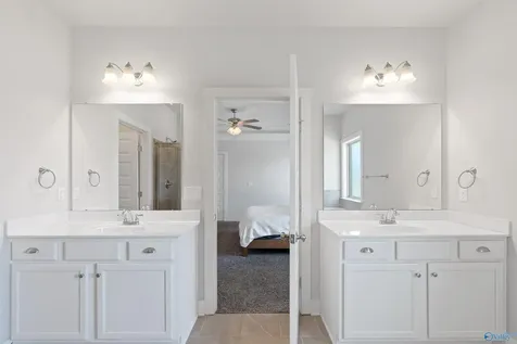 17 Desert Oak Court SW Huntsville AL 35824