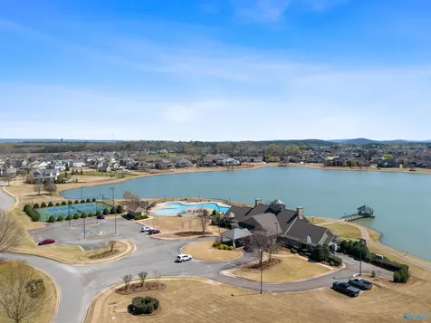 17 Desert Oak Court SW Huntsville AL 35824