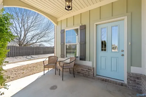 17 Desert Oak Court SW Huntsville AL 35824