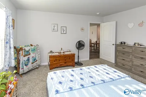 121 Syd Road Owens Cross Roads AL 35763