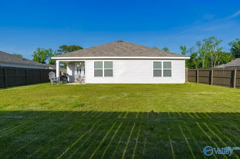121 Syd Road Owens Cross Roads AL 35763
