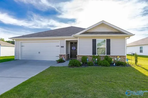 121 Syd Road Owens Cross Roads AL 35763
