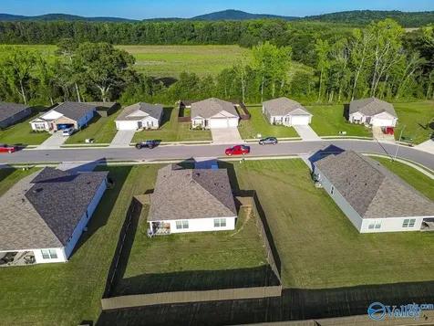 121 Syd Road Owens Cross Roads AL 35763