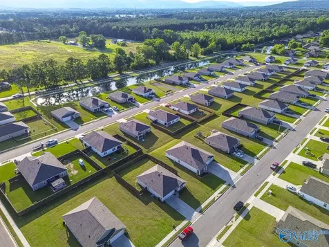 121 Syd Road Owens Cross Roads AL 35763