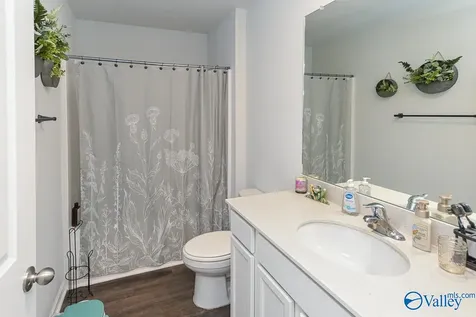 121 Syd Road Owens Cross Roads AL 35763