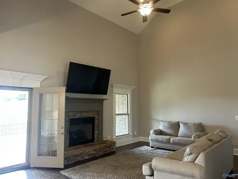 14058 Leafmore Drive Huntsville AL 35803