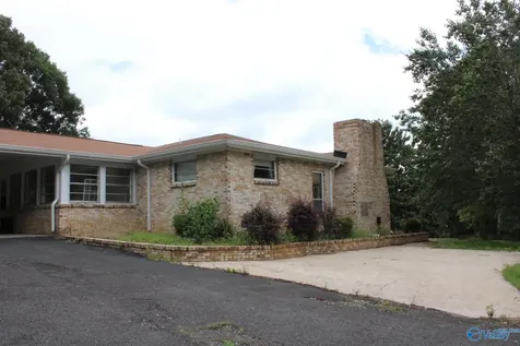 1372 Meltonsville Road Guntersville AL 35976