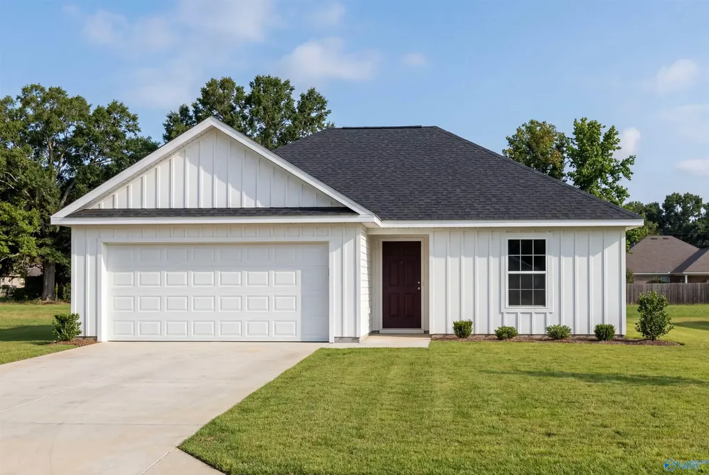 20124 Hillsborough Street Athens AL 35613