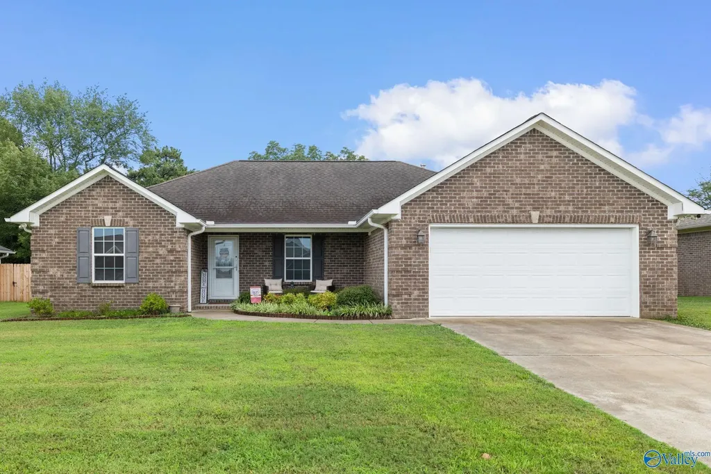 19032 Racheals Loop Athens AL 35611