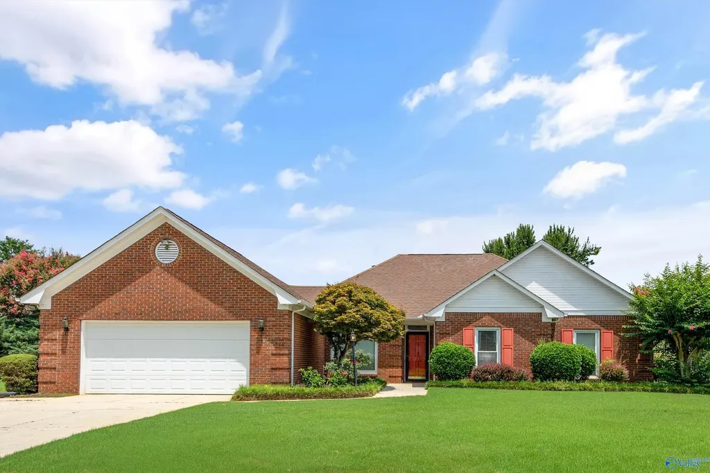 2322 Villaret Drive Huntsville AL 35803