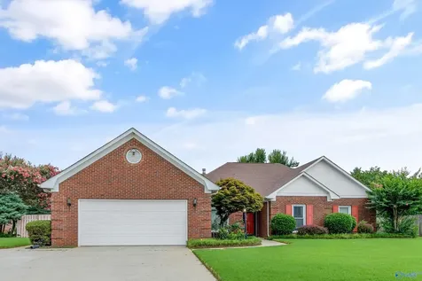 2322 Villaret Drive Huntsville AL 35803