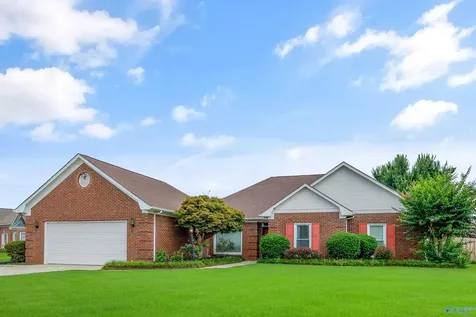 2322 Villaret Drive Huntsville AL 35803