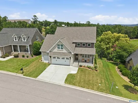 221 Oakcrest Drive Guntersville AL 35976