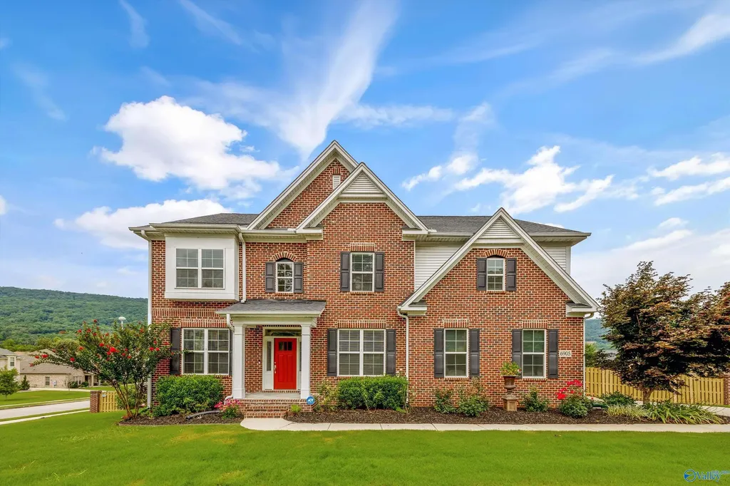 6905 Ridge Pointe Drive Owens Cross Roads AL 35763