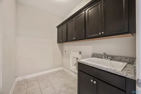 6905 Ridge Pointe Drive Owens Cross Roads AL 35763