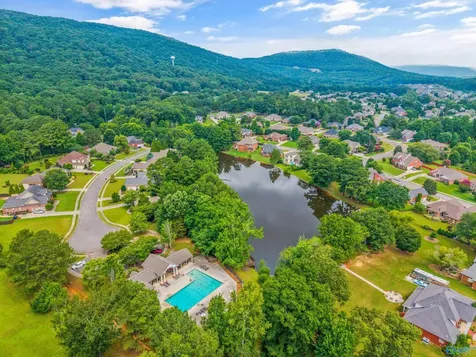 6905 Ridge Pointe Drive Owens Cross Roads AL 35763