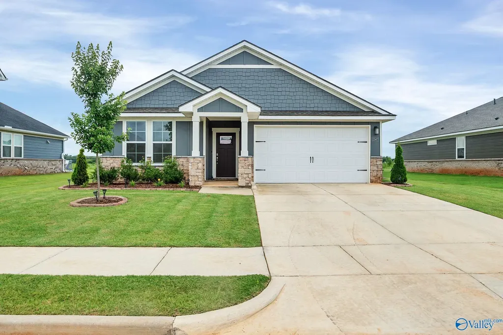 12567 Buck Road Athens AL 35613
